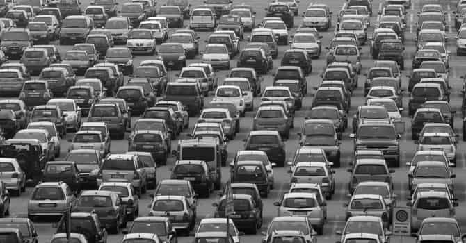 Aumentan los coches abandonados en los parkings de los aeropuertos